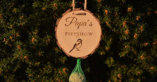 Meisenknödelhalter aus Holz: Das perfekte Geschenk für Vogelfreunde - DwieDeko