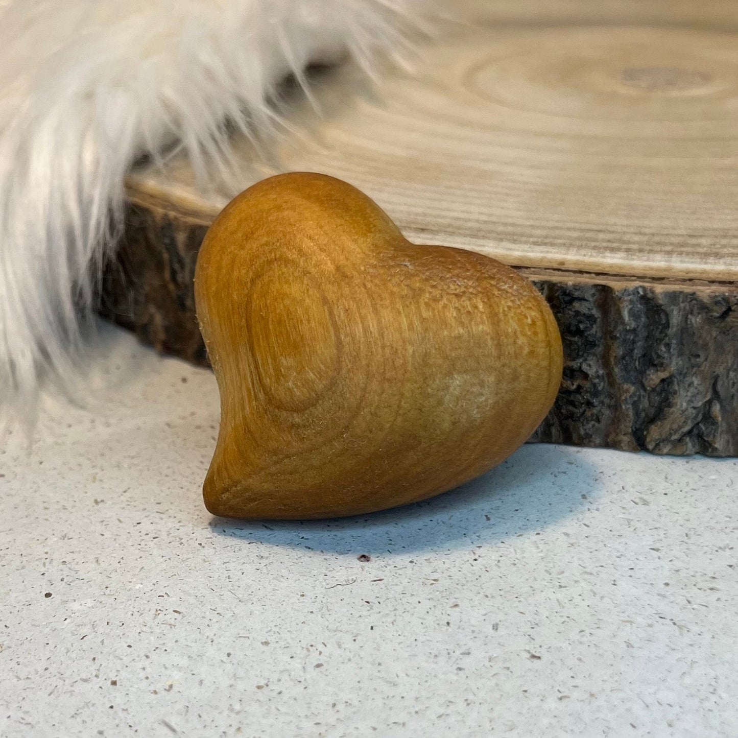 DwieDeko Kleiner Holz Glücksbringer – Natürliches Herz ohne Gravur - Mutmacher Geschenk für Männer und Frauen