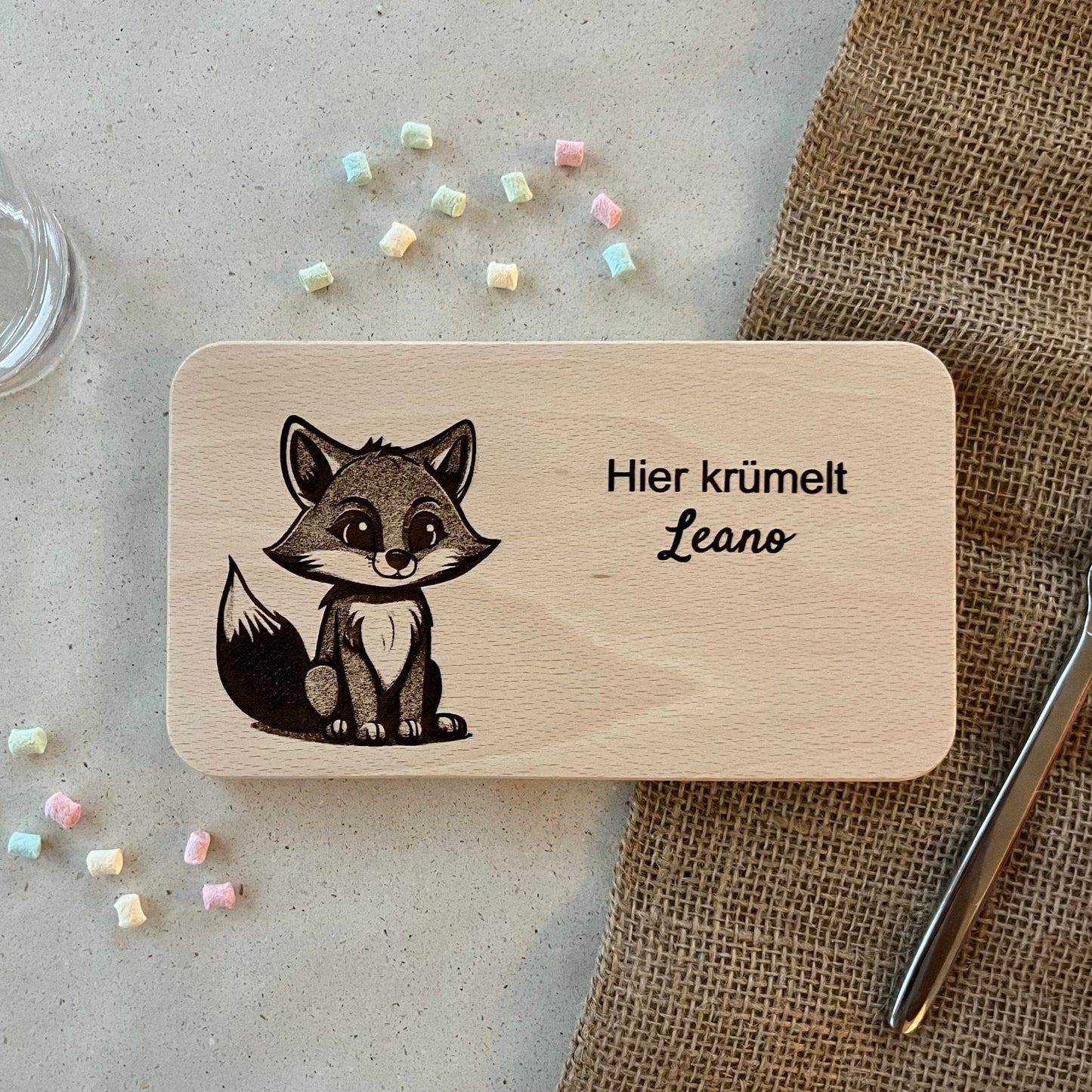 DwieDeko Personalisiertes Kinderbrettchen aus Holz mit Namen – Fuchs Motiv – Geschenk für Kinder zur Taufe