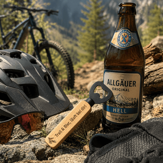 Flaschenöffner aus Holz mit Gravur – Mountainbiker & Radfahrer - DwieDeko