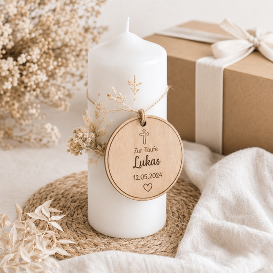 Geschenk für die Taufe – Holzanhänger personalisiert mit Name & Datum