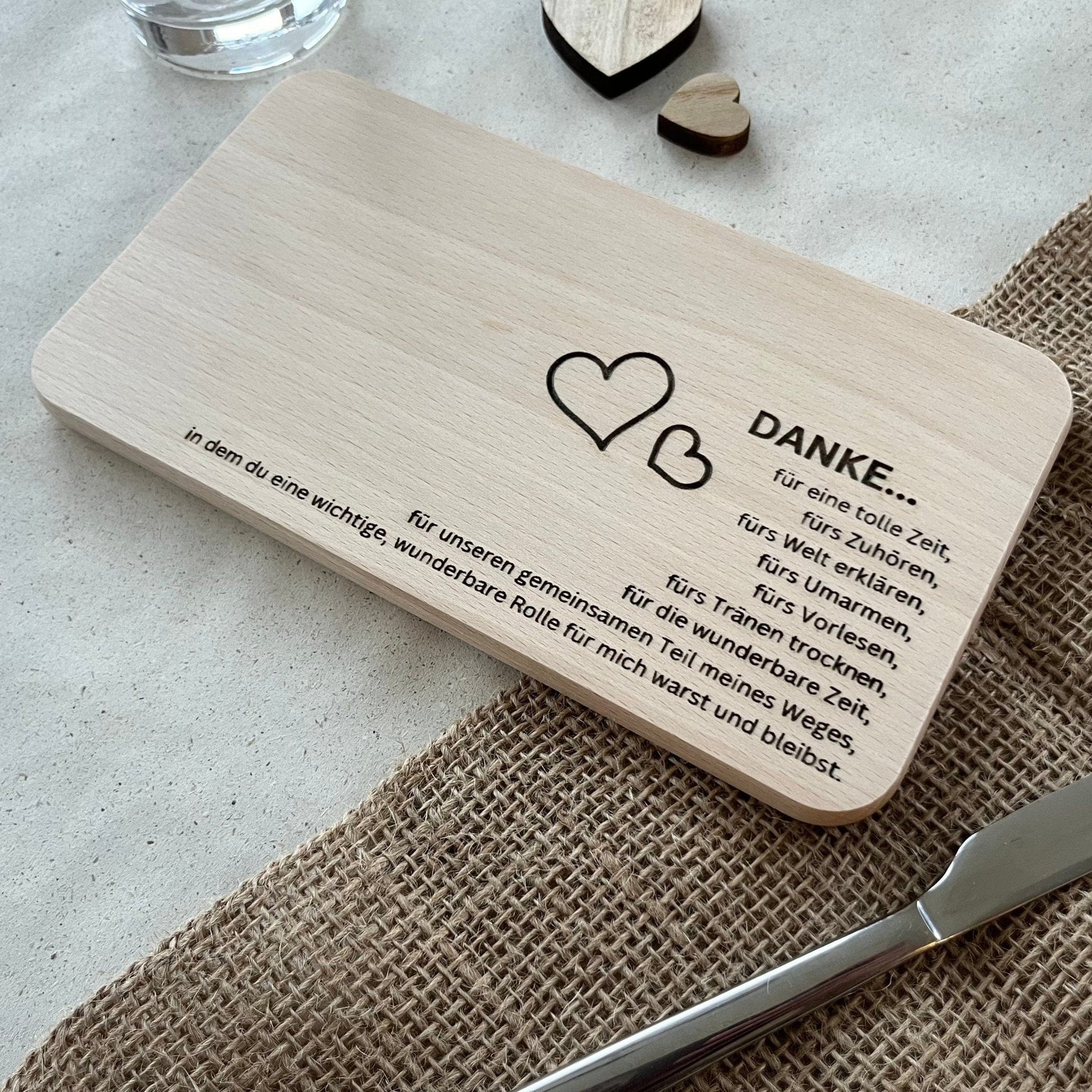 DwieDeko Dankeschön Geschenk – Frühstücksbrettchen aus Holz mit Gravur
