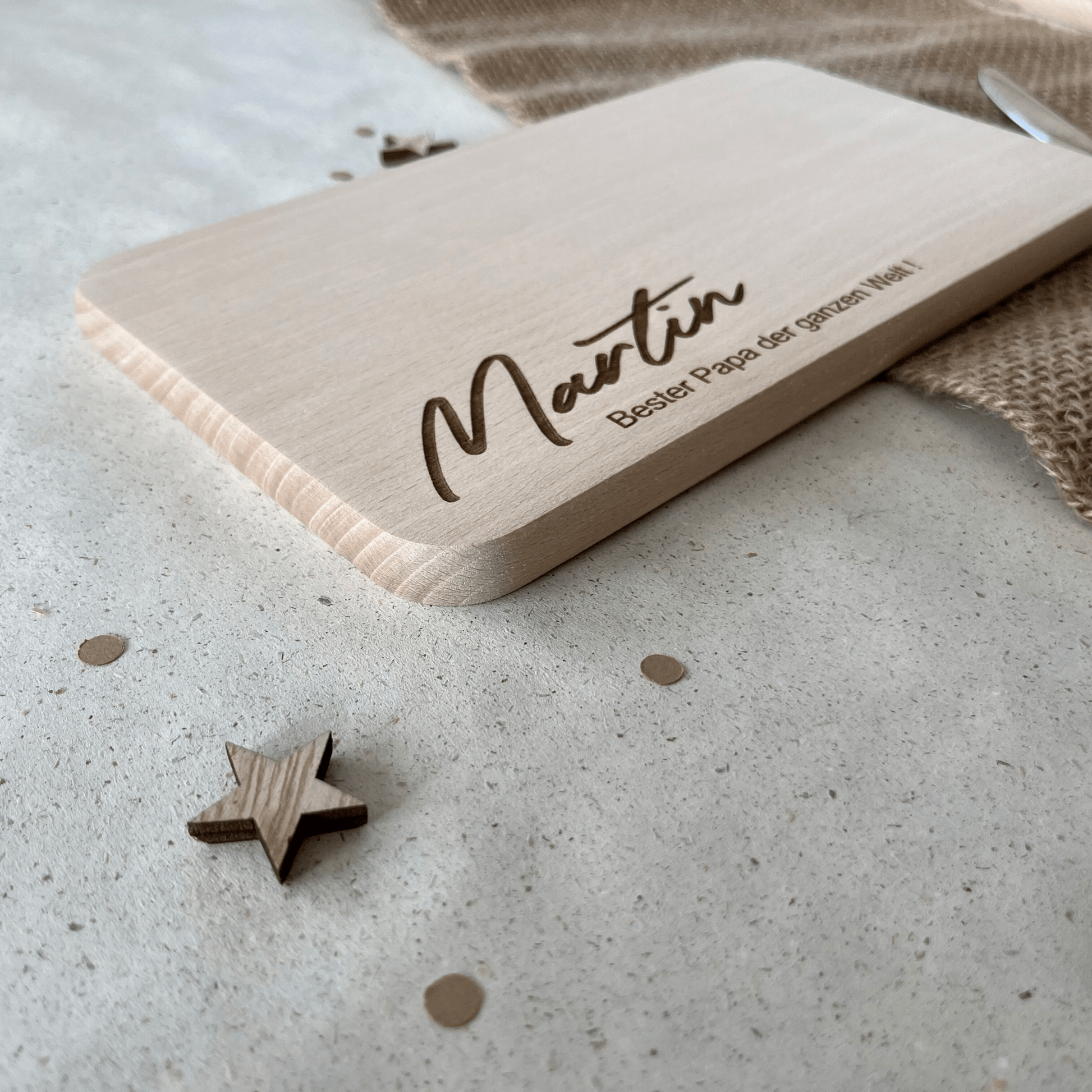DwieDeko Frühstücksbrett personalisiert – Geschenk für Papa mit Gravur – Bester Papa der Welt
