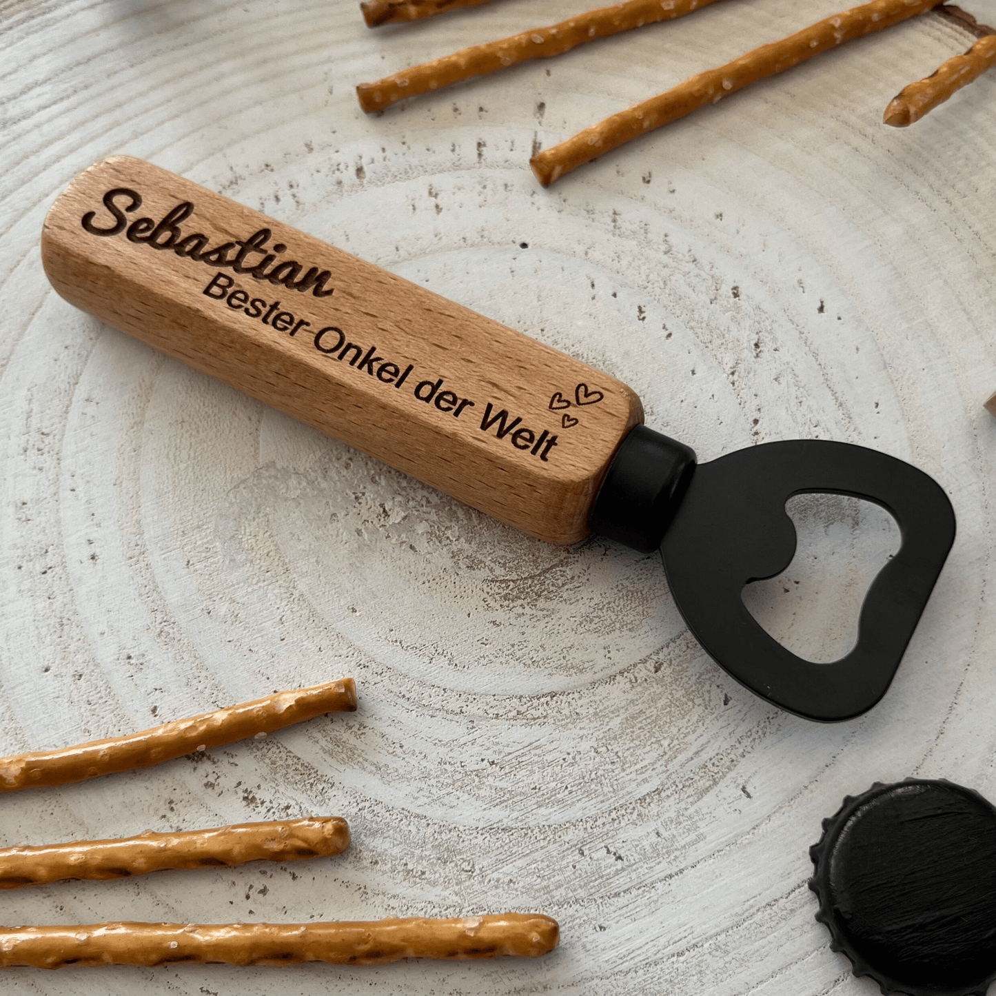 DwieDeko Geschenk Onkel - Personalisierter Flaschenöffner mit Namen und Gravur