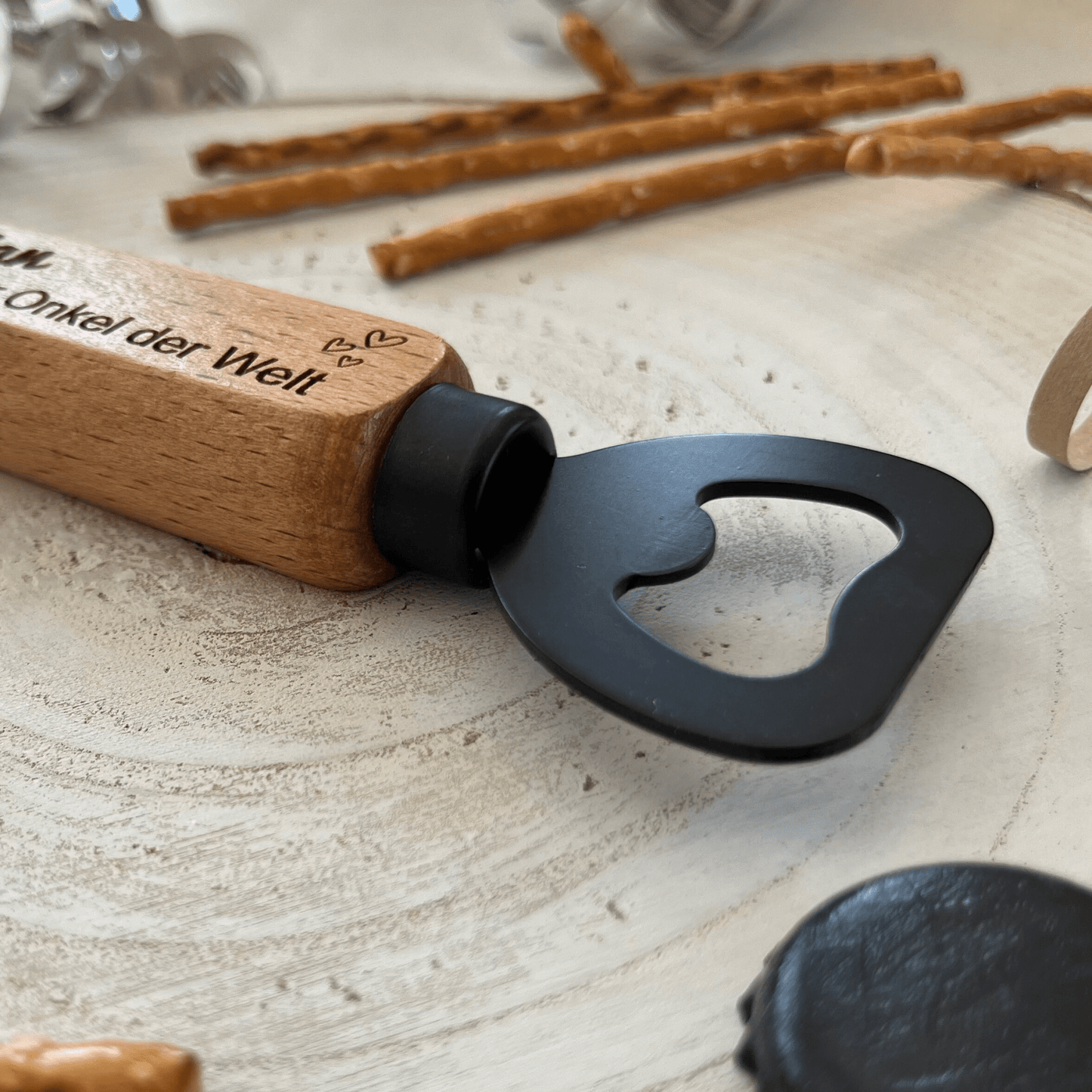 DwieDeko Geschenk Onkel - Personalisierter Flaschenöffner mit Namen und Gravur
