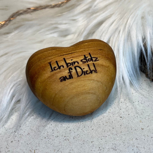 DwieDeko Holzherz 'Ich bin stolz auf dich' – Glücksbringer & Geschenk zur Prüfung - Abitur