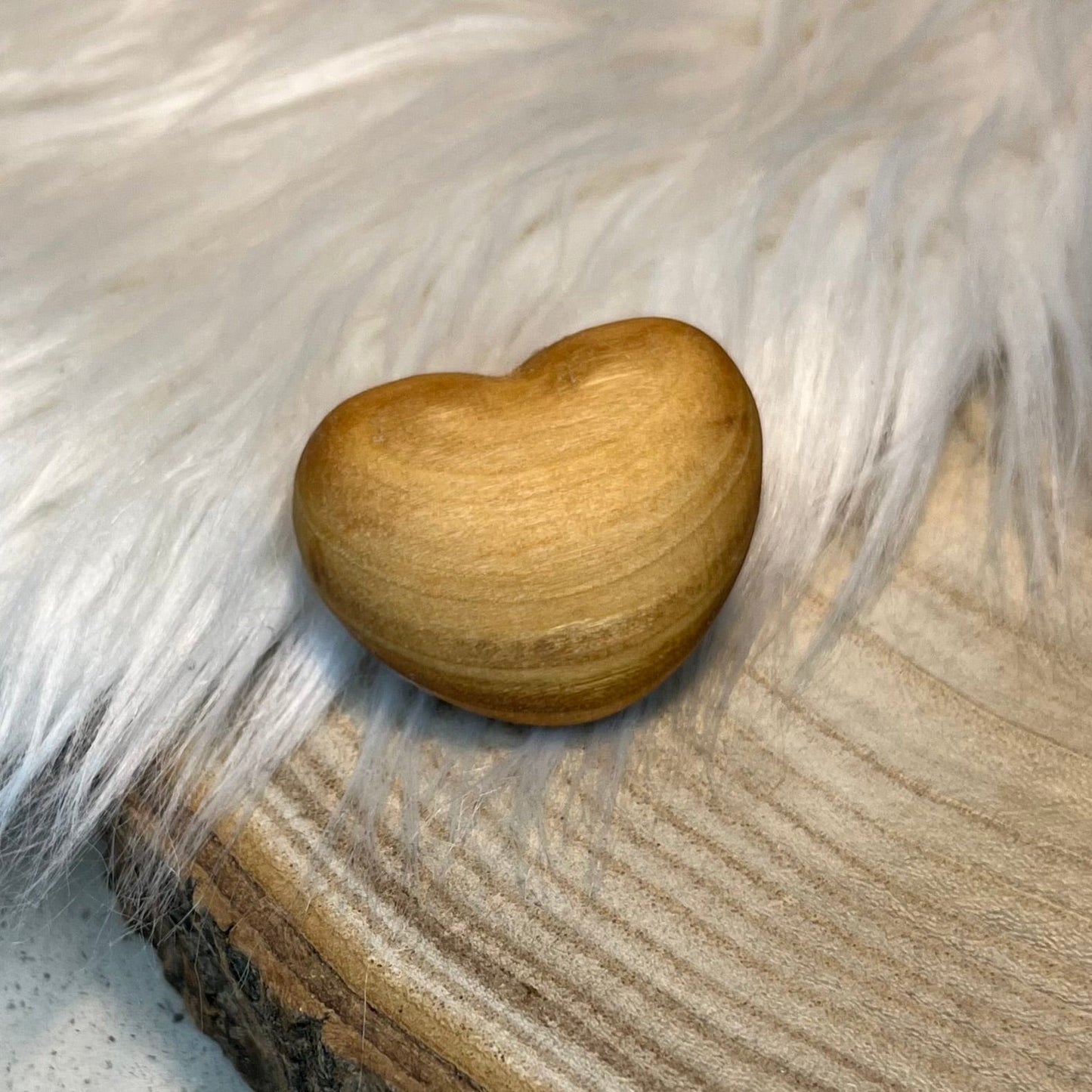 DwieDeko Kleines Holzherz ohne Gravur – Glücksbringer für Männer oder zur Prüfung