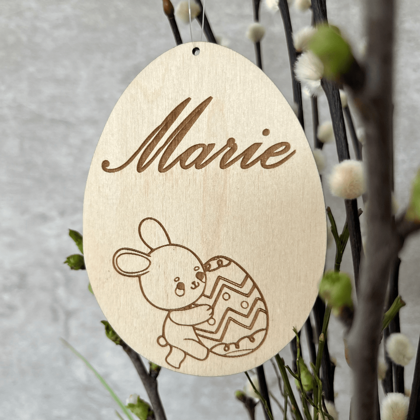 DwieDeko Osterdekoration aus Holz personalisiert - Maus mit Osterei