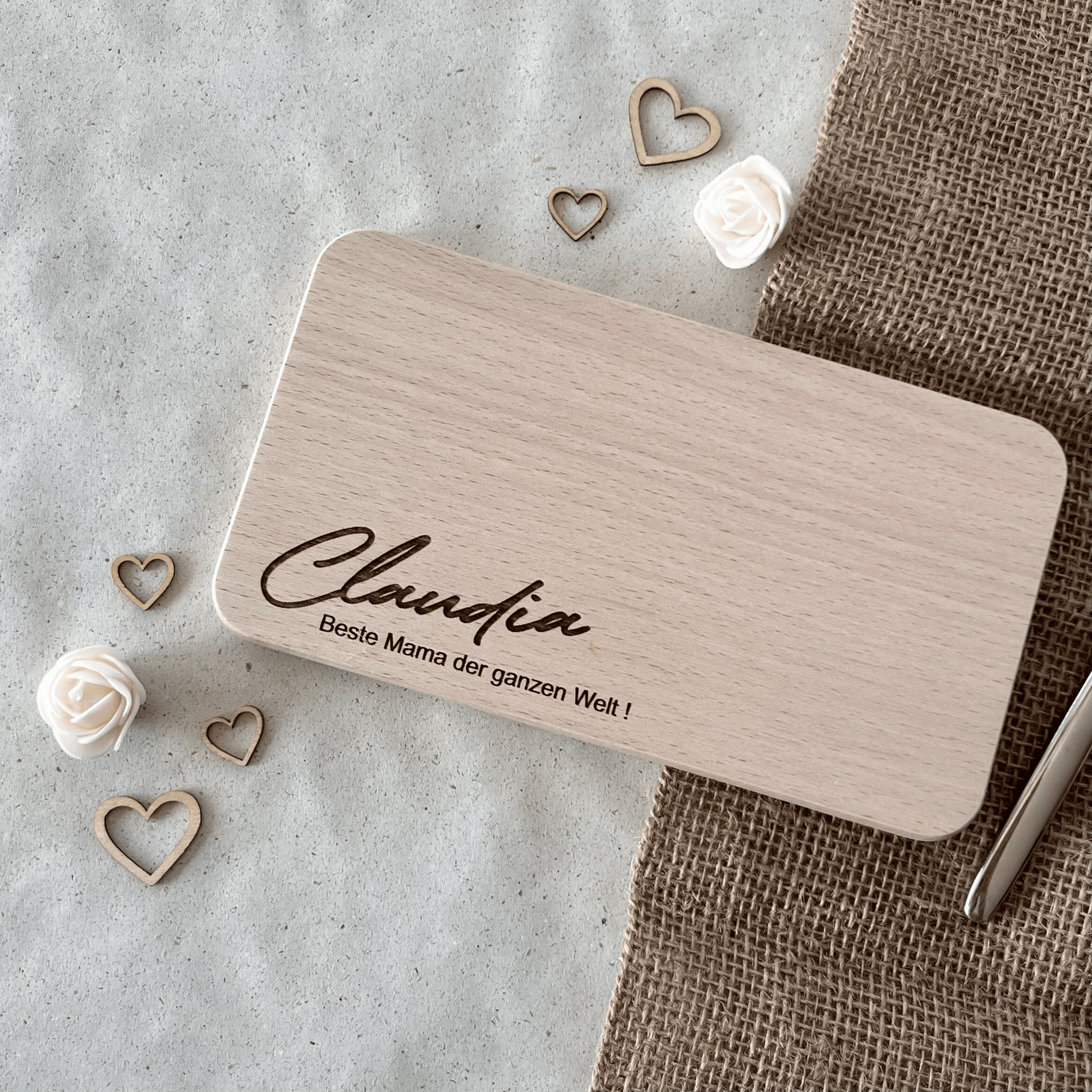 DwieDeko Personalisiertes Frühstücksbrett mit Namen – Beste Mama der Welt – Geschenkidee Muttertag