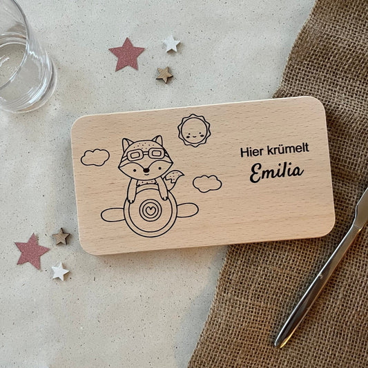 DwieDeko Personalisiertes Holzbrett mit Fuchs & Flugzeug - Taufgeschenk für Jungen & Mädchen mit Namen