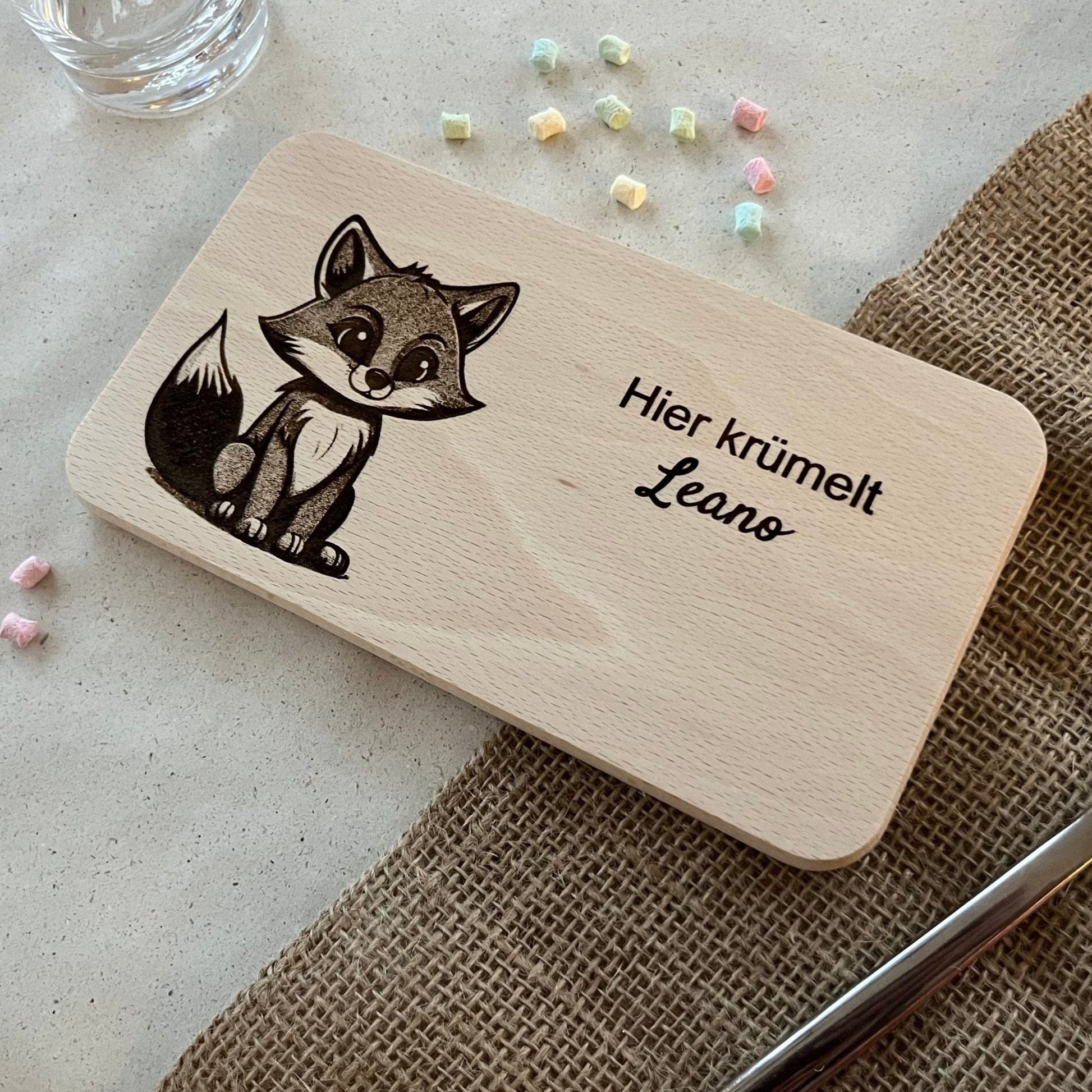 DwieDeko Personalisiertes Kinderbrettchen aus Holz mit Namen – Fuchs Motiv – Geschenk für Kinder zur Taufe