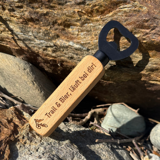 Flaschenöffner aus Holz mit Gravur – Coole Geschenkidee für Mountainbiker & Radfahrer - DwieDeko