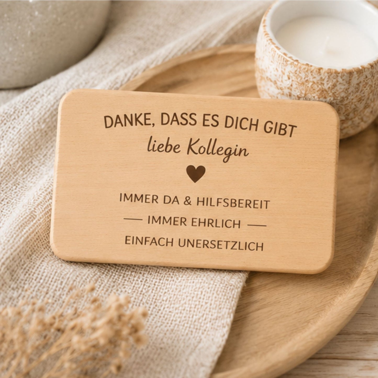 Frühstücksbrettchen für Kollegin mit Gravur " Danke, Dass es dich gibt" - DwieDeko