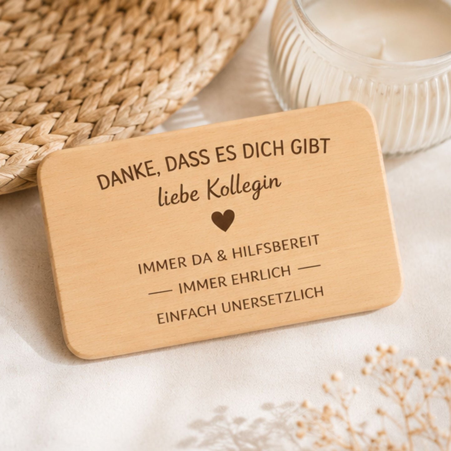 Frühstücksbrettchen für Kollegin mit Gravur " Danke, Dass es dich gibt" - DwieDeko