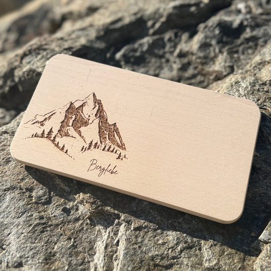 Frühstücksbrett aus Holz mit Gravur - Bergliebe - DwieDeko
