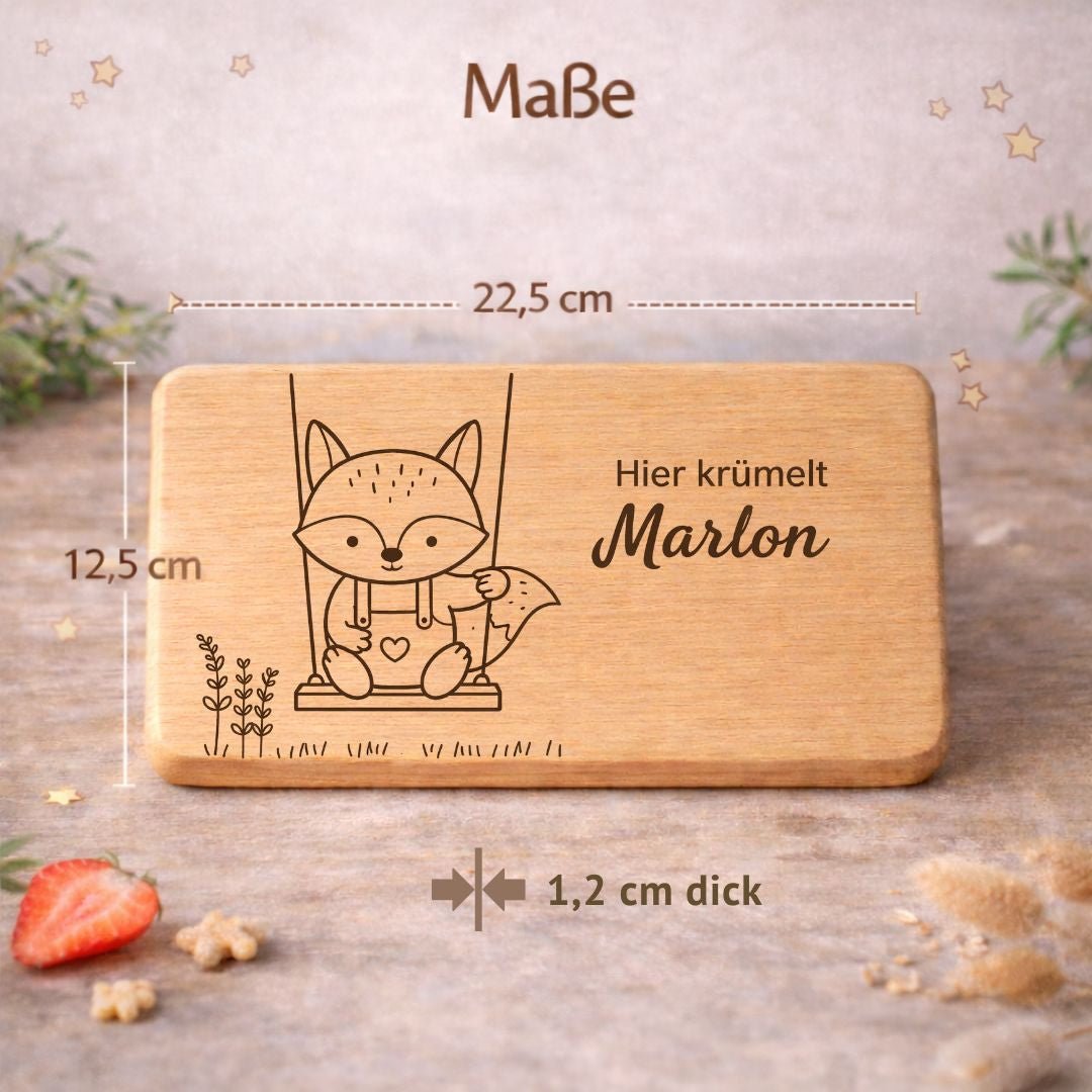 Frühstücksbrett personalisiert aus Holz - Fuchs auf Schaukel - DwieDeko