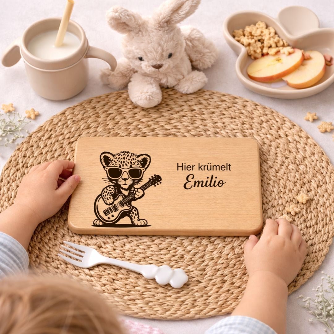 Frühstücksbrettchen personalisiert für Kinder - Leopard mit Gitarre - DwieDeko