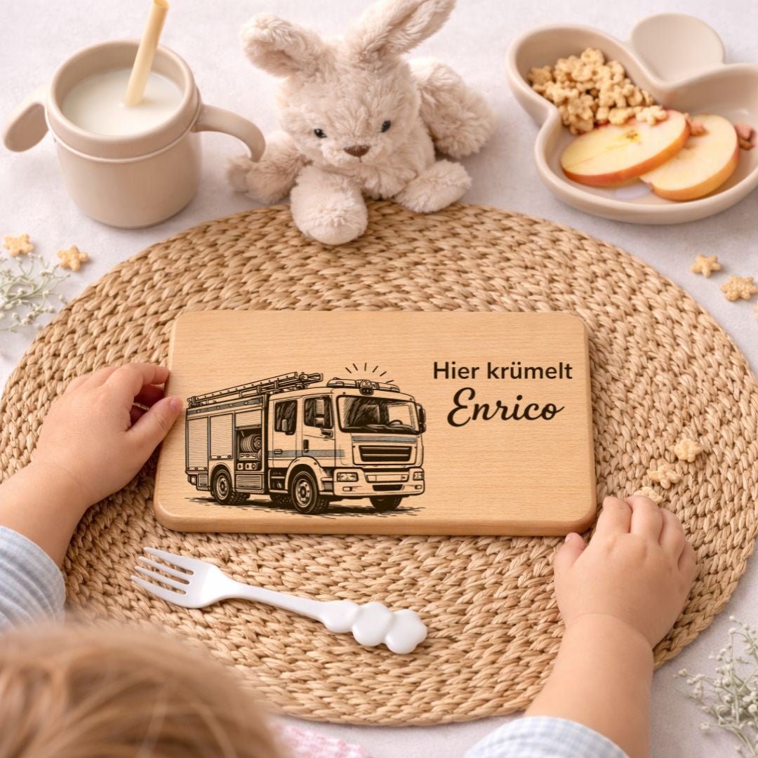 Personalisierte Frühstücksbrettchen für Kinder - Feuerwehrauto - DwieDeko